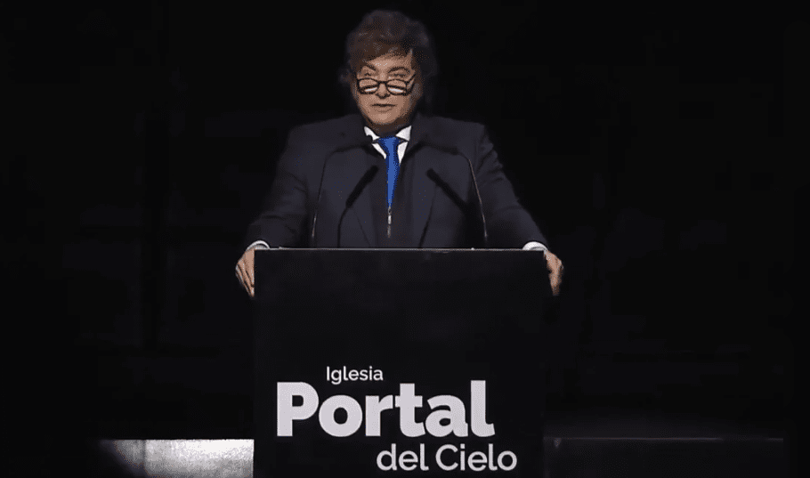 Milei en la iglesia